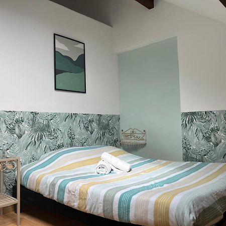 3 Pieces Calme, Terrasse Et Parking Prive Apartment Courcouronnes Bagian luar foto