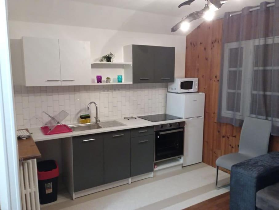 3 Pieces Calme, Terrasse Et Parking Prive Apartment Courcouronnes Bagian luar foto